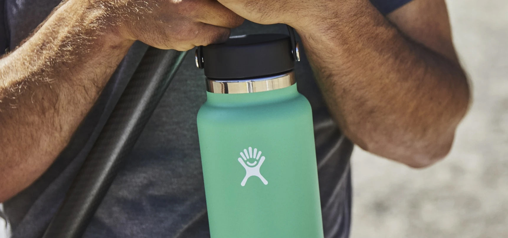  Hydro Flask 16 oz Wide Mouth Bottle with Flex Sip Lid Alpine :  Home & Kitchen